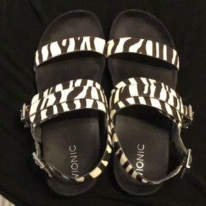 🔥Vionic strap on sandals - Wm sz 9🔥